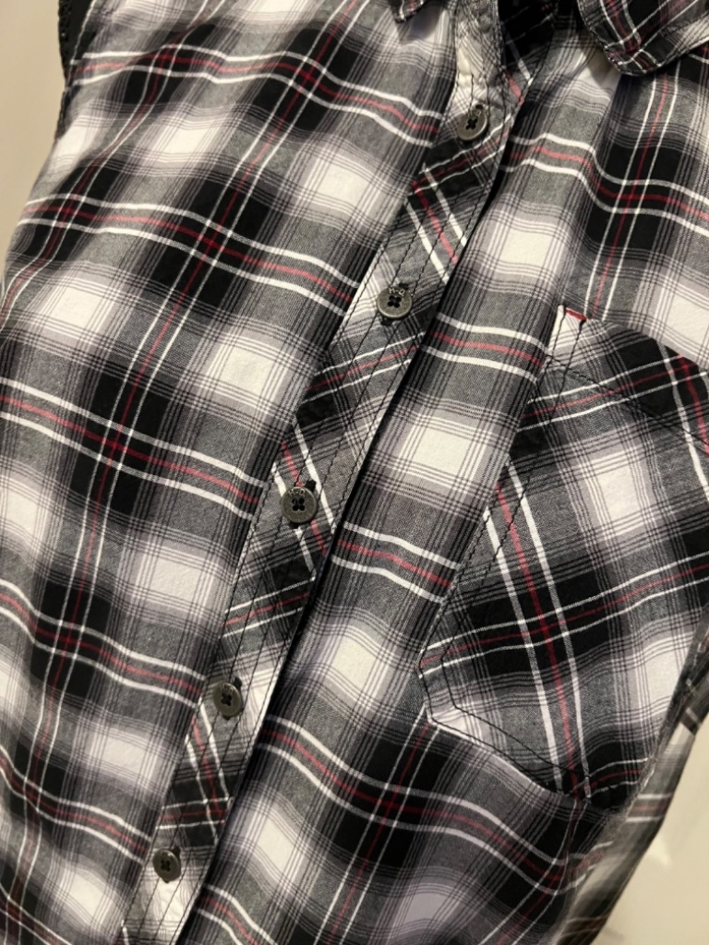 Women's Harley Davidson Fitted Plaid Sleeveless Snap Front Shirt - Picture 2 of 6